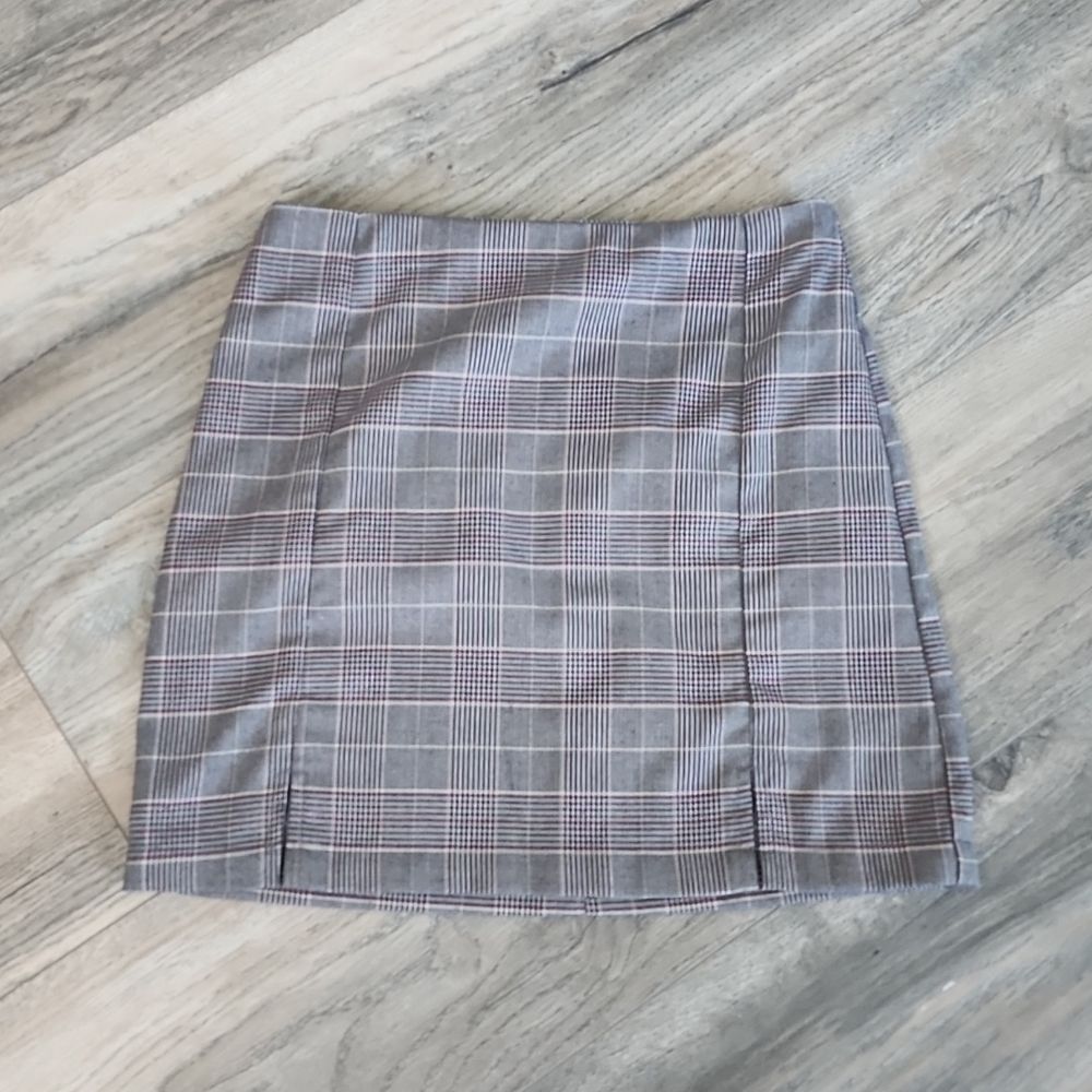NWOT, Ivy & Main • Plaid Mini Skirt, Size Small